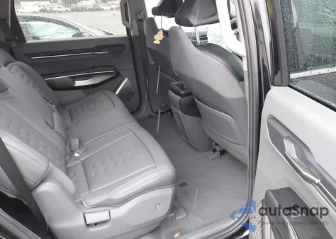 2026 Kia Ev9 Wind z USA, uszkodzony, nr VIN 5XYAFFS55TG012836